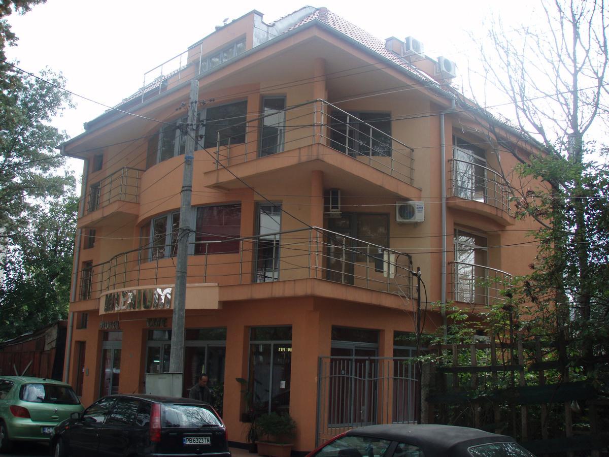 Hotel Milenium Sofia Exterior photo